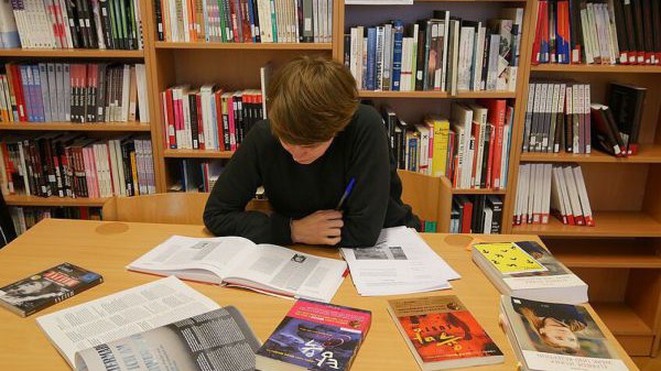 Interuniversit&auml;res Forschungsnetzwerk Elfriede Jelinek