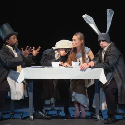 Kurt Schwertsik/Kristine Tornquist: Alice