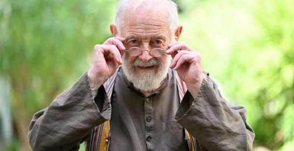Kurt Schwertsik Kurt Schwertsik