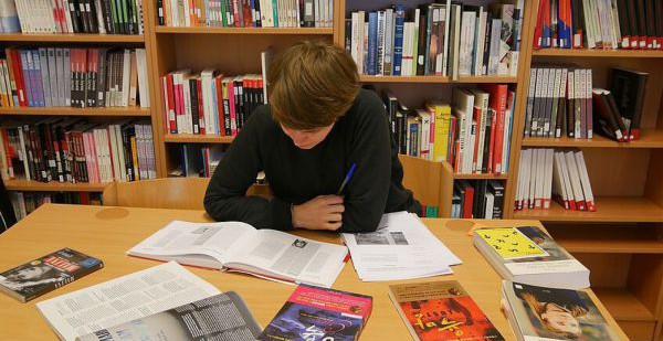 Interuniversit&auml;res Forschungsnetzwerk Elfriede Jelinek